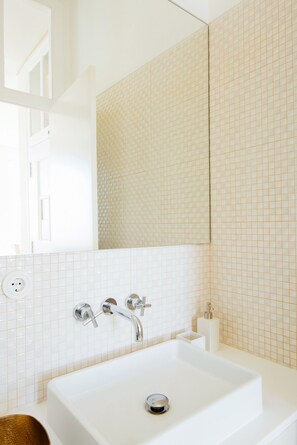 Doccia, asciugacapelli