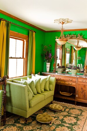 Living area - Tracy's Boutique BnB Farmstay (Wellsford)