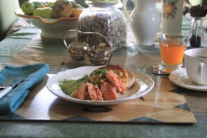 Dining - Tracy's Boutique BnB Farmstay (Wellsford)