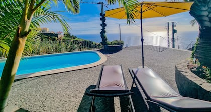 Ladeira Haus mit eigenem Pool | Luxuriöses | Kostenloses WIFI | in Calheta