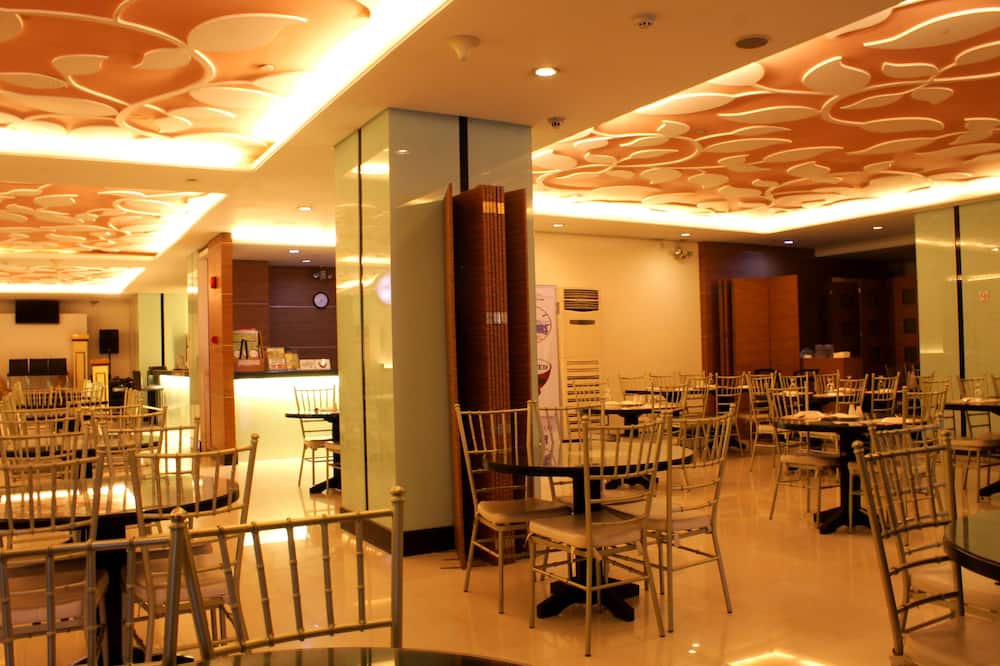 Vista Hotel Cubao