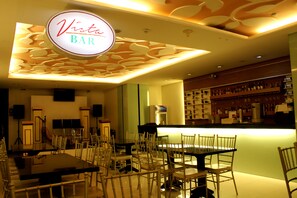 Breakfast, lunch and dinner served  - Vista Hotel Cubao (Quezon City)