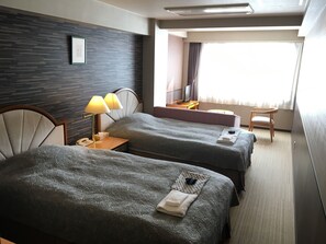 標準雙床房, 2 間臥室, 非吸煙房 | 書桌、筆電工作空間、免費無線上網、床單