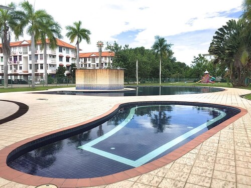 Summerbay Beach Resort Apartment