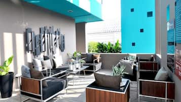 ลานระเบียง/นอกชาน