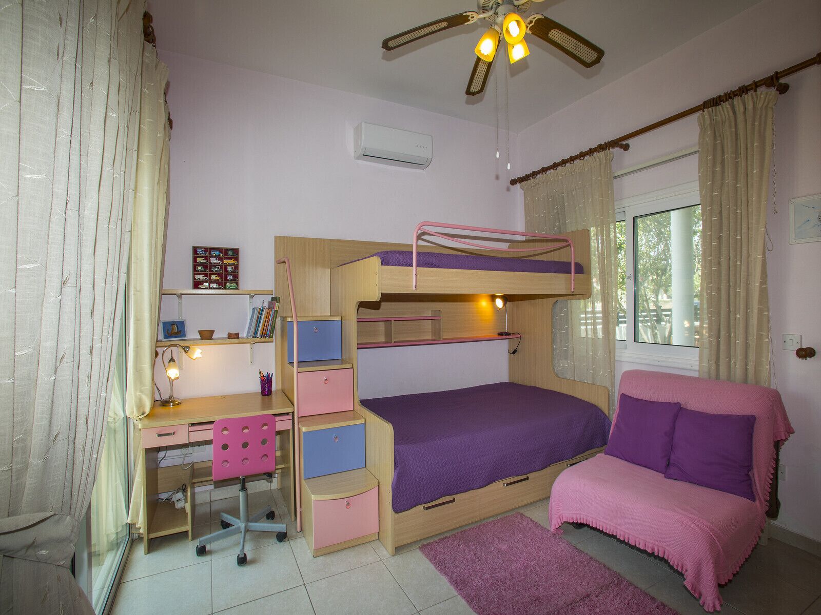 5 Schlafzimmer, Zimmersafe, Bügeleisen/Bügelbrett, kostenloses WLAN