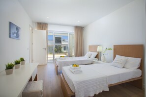 5 chambres, coffre-fort, rideaux d’obscurcissement
