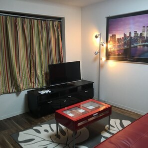1 bedroom, free wired internet - The Station Luxury Terrace House (Kagoshima)