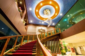 Lobby - The Forest Hotel Pattaya (Pattaya)