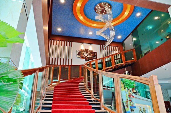 Lobby - The Forest Hotel Pattaya (Pattaya)