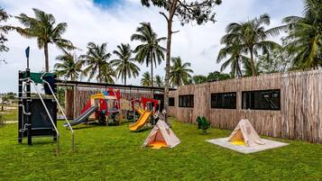 Aire de jeux - extérieure