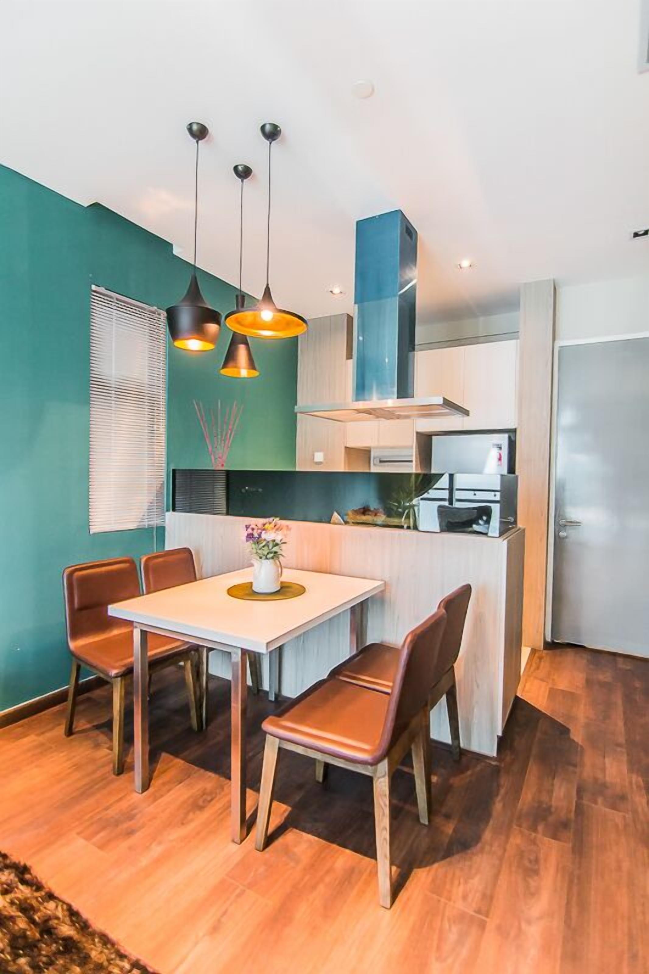 Apartamento, 2 habitaciones | Cocina privada | Frigorífico, microondas, placa de cocina y hervidor eléctrico