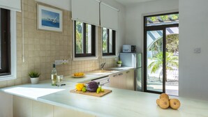Unclassified image, 3 of 32, button - Protaras Villa Alexa (Paralimni)