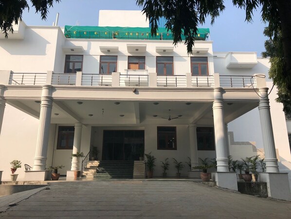 Front of property - Kcg Heritage (New Delhi)