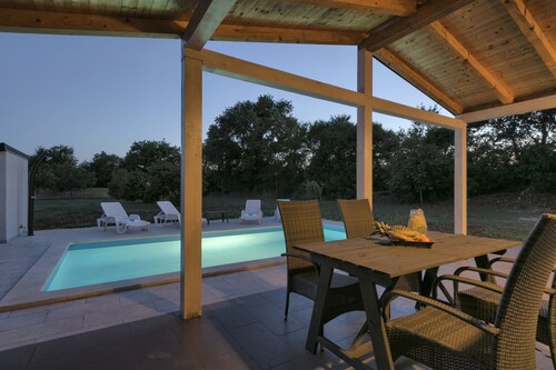 Noelene - Gemütliches Haus, Pool, ruhige Lage, Privatsphäre
