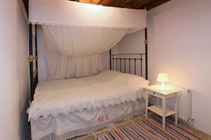 1 habitación y caja de seguridad en la habitación 