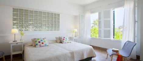 5 habitaciones y caja de seguridad en la habitación