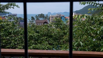 Quarto, vista para o oceano (#201, Barbecue Grill, Pilgrim Wing) | Vista do quarto