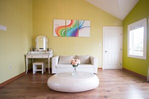 Familiekamer, uitzicht op zee (#202, Barbecue Grill, Pilgrim Wing) | Kamervoorziening