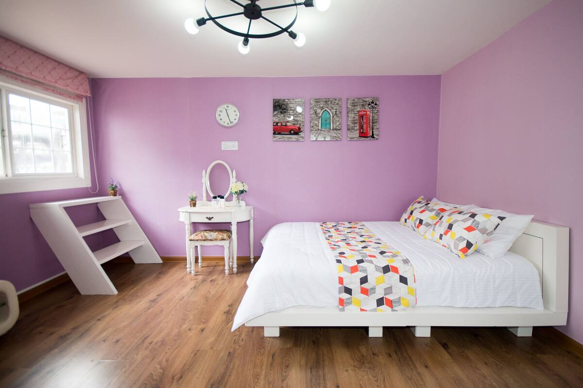 Room, Ocean View (#203, Barbecue Grill, Pilgrim Wing) | WiFi (free)