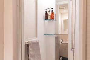Family Room (No Housekeeping During Stay) | Bathroom shower - COCOSHUKU Nakano (Tokyo)
