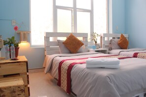 Superior Twin Room | In-room safe, desk, free WiFi - Ha Giang Amazing Hostel (Ha Giang)