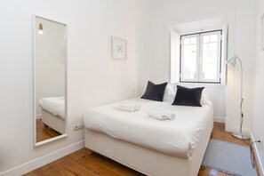 2 habitaciones, tabla de planchar con plancha y wifi gratis 