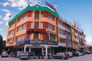 Front of property - The b'Hotel Kajang (Kajang)