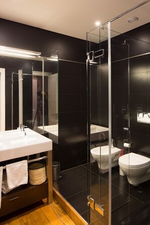 Douche, séchoir à cheveux