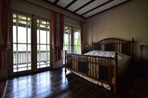 4 Bedrooms Villa | 4 室のベッドルーム、遮光カーテン、WiFi (無料)