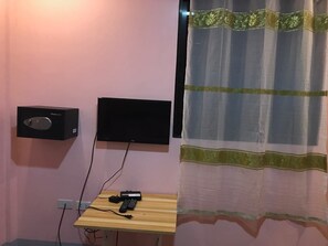 Double Room | Safe - Gravino Pension House (Oslob)
