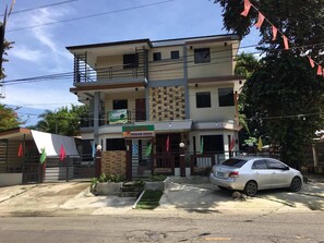 Exterior - Gravino Pension House (Oslob)