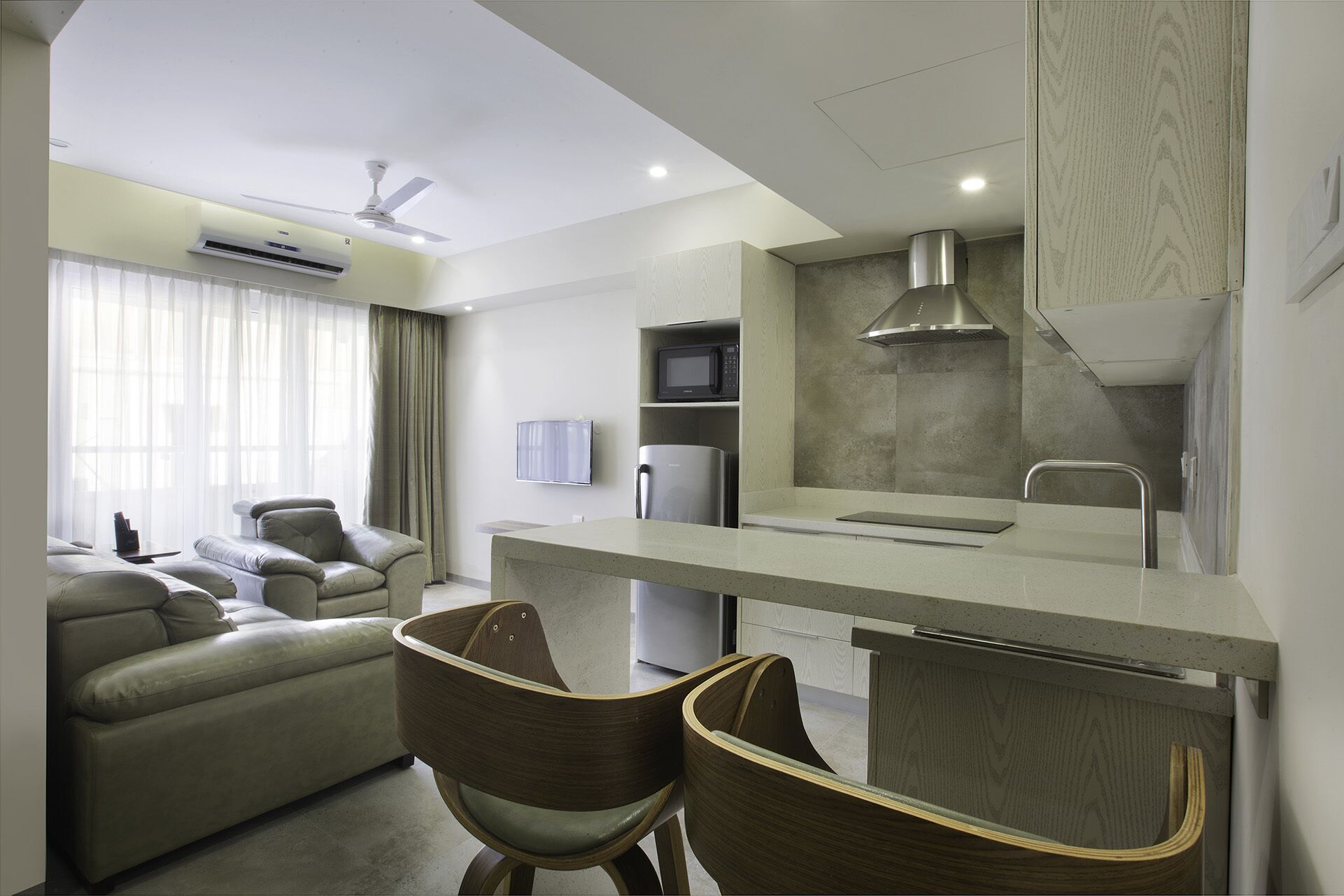 Fridge, electric kettle