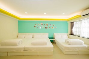 Comfort Apartment, Multiple Beds, Accessible | Blackout curtains, free WiFi - FengJia Pandola (Taichung)