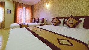 Deluxe Quadruple Room | Minibar, free WiFi - Ba Sao Hotel (Hanoi)
