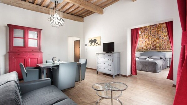 經典套房, 簡易廚房 | 客廳 | 電視