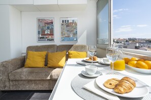 Dining - Central Lisbon Apartment near Príncipe Real & Avenida da Liberdade - TTL308 (Lisboa ciudad)