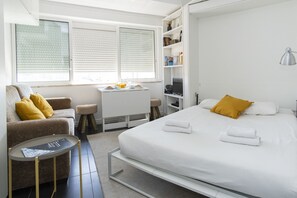 Iron/ironing board, free WiFi - Central Lisbon Apartment near Príncipe Real & Avenida da Liberdade - TTL308 (Lisboa ciudad)