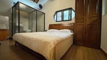 Desk, blackout drapes, free WiFi