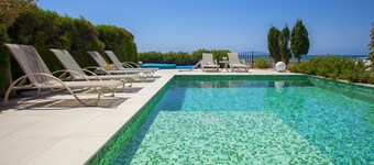 Ayia Napa Villa Lavender With Sea View
