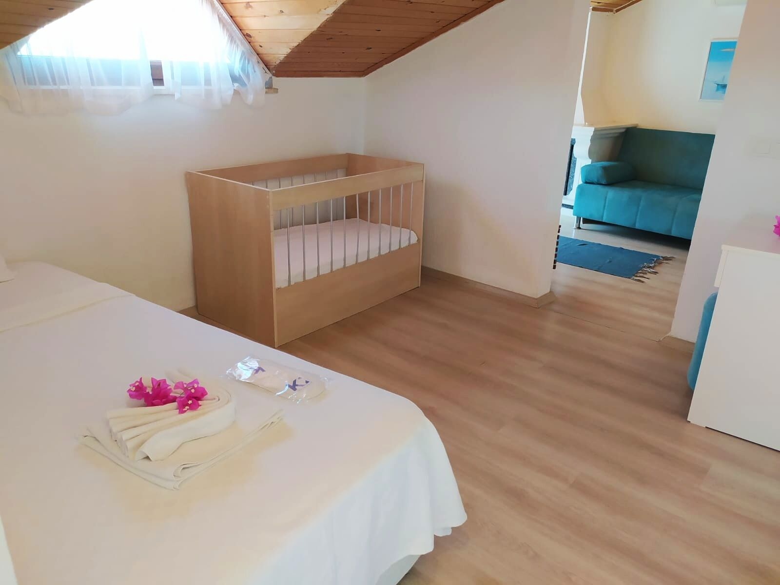 deluxe loft, 1 bedroom, fireplace, sea view | 1 bedroom, minibar, desk, soundproofing