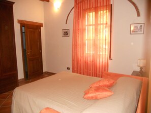 2 Schlafzimmer, Bügeleisen/Bügelbrett, Reisekinderbett, WLAN