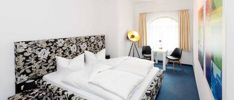 1 bedroom, in-room safe, WiFi, bed sheets