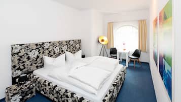 1 bedroom, in-room safe, WiFi, bed sheets