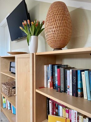 Unclassified image, 5 of 27, button