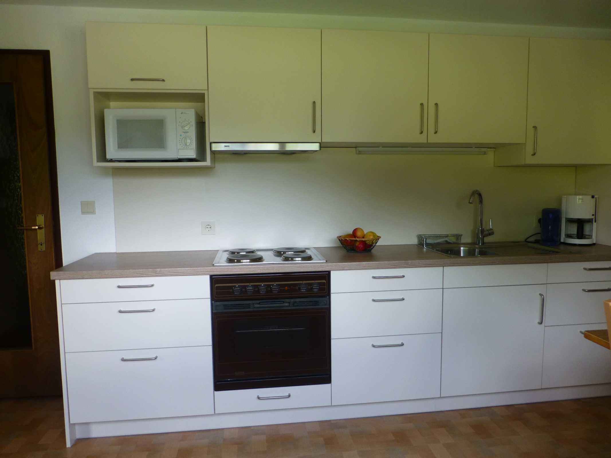 Kühlschrank, Mikrowelle, Ofen