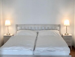 1 bedroom, travel crib, WiFi, bed sheets