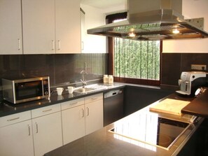 Køleskab, mikrobølgeovn, ovn, opvaskemaskine