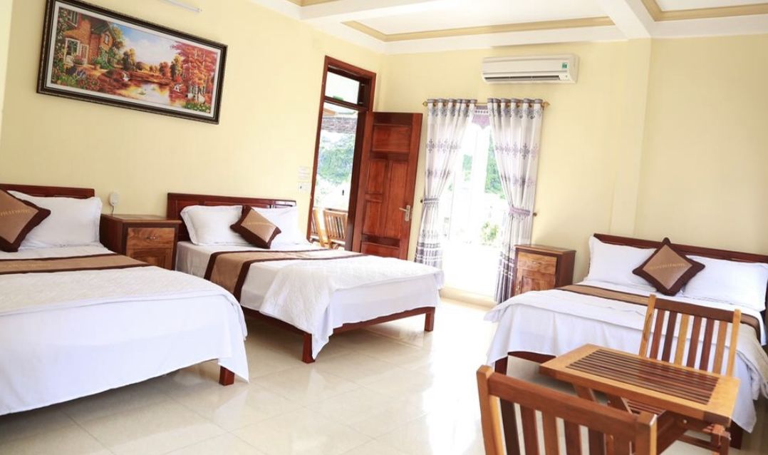 Triple Room | Desk, soundproofing, free WiFi, bed sheets