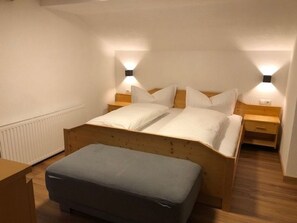 2 chambres, lit parapluie, Wi-Fi, draps fournis